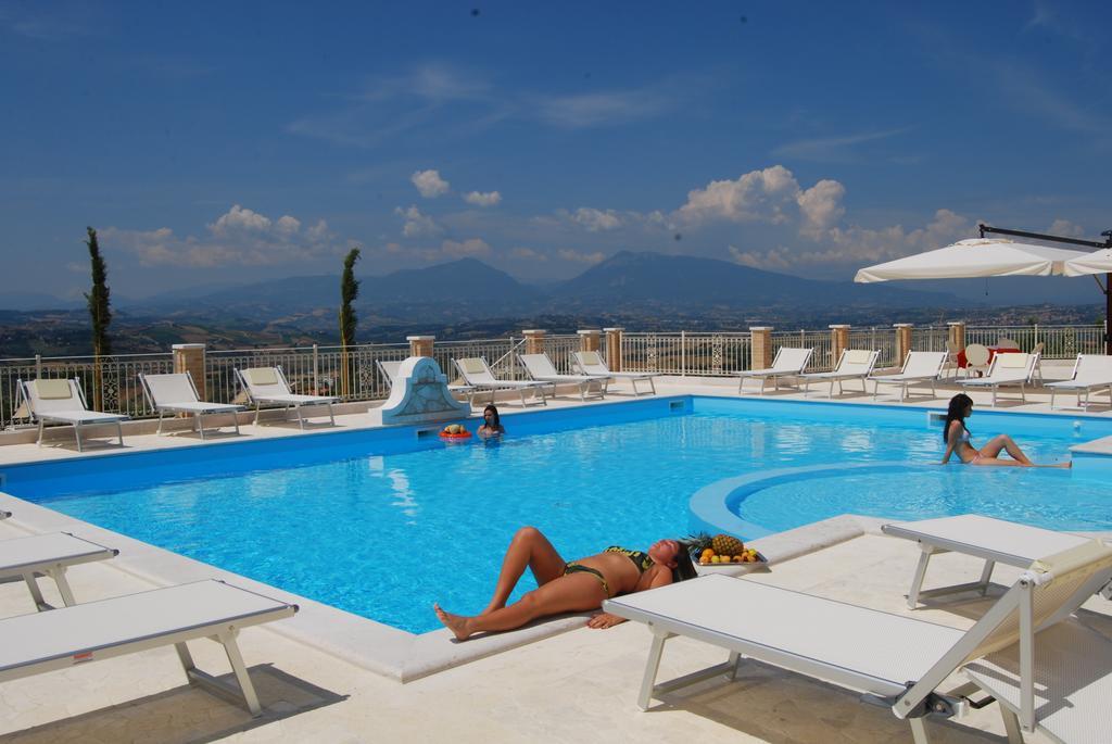 Incantea Resort Tortoreto Εξωτερικό φωτογραφία