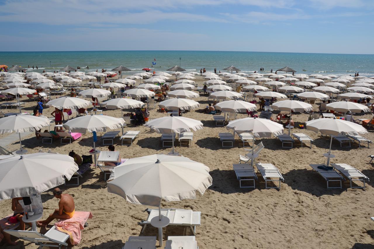 Incantea Resort Tortoreto Εξωτερικό φωτογραφία