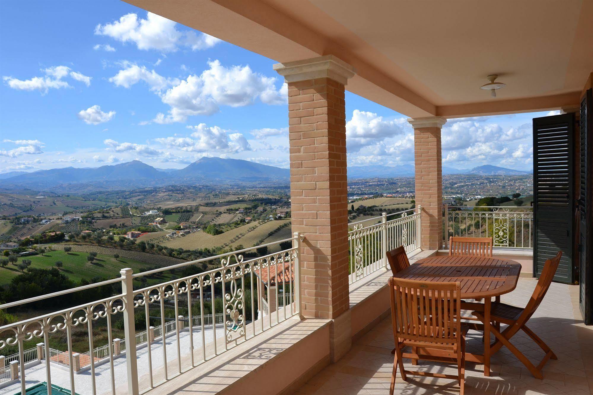 Incantea Resort Tortoreto Εξωτερικό φωτογραφία