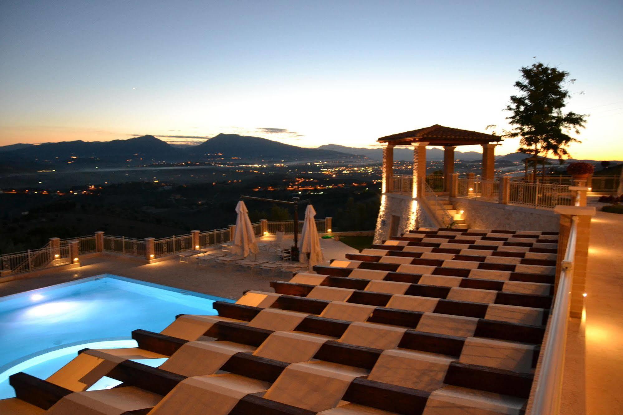 Incantea Resort Tortoreto Εξωτερικό φωτογραφία