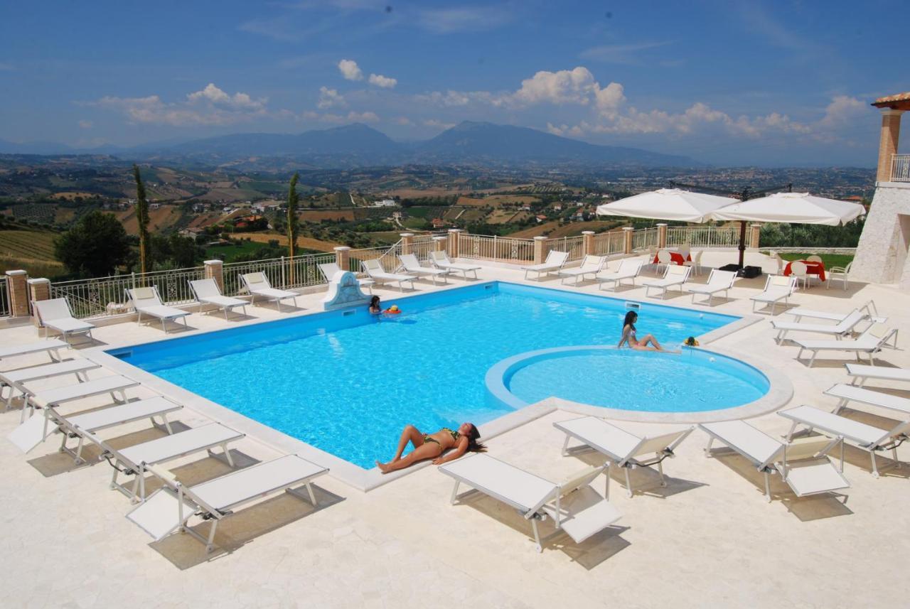 Incantea Resort Tortoreto Εξωτερικό φωτογραφία