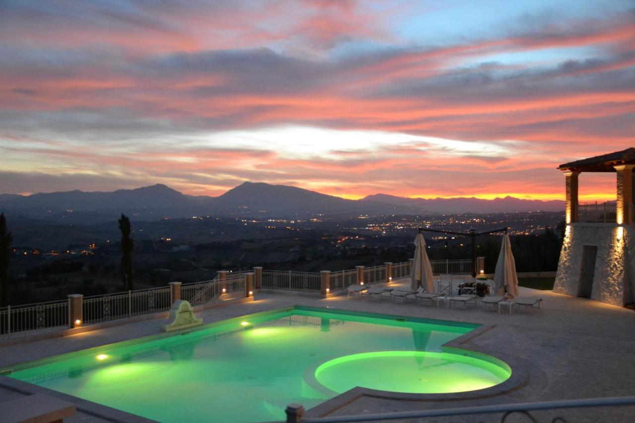 Incantea Resort Tortoreto Εξωτερικό φωτογραφία